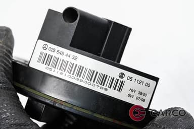 Сензор волан 0255454432 за MERCEDES-BENZ S-CLASS седан (W220) S 320 (220.065, 220.165) (1998 - 2005)