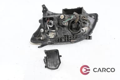Фар десен за TOYOTA AVENSIS седан (T25_) 1.8 (2003 - 2008)