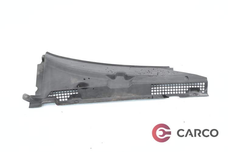 Лайсна под чистачки дясна за ALFA ROMEO 159 седан (939) 1.9 JTDM 16V (2005 - 2011)