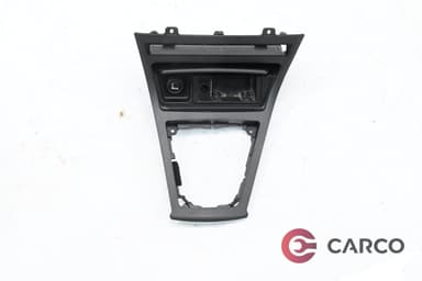 Конзола около скоростен лост за BMW X3 (E83) 2.5 i (2004 - 2011)