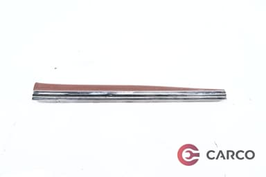 Интериорна лайсна 219 680 0635 дясна за MERCEDES-BENZ CLS (C219) CLS 320 CDI (219.322) (2004 - 2011)