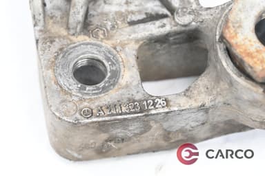 Конзола стабилизираща щанга 211 323 12 26 за MERCEDES-BENZ CLS (C219) CLS 320 CDI (219.322) (2004 - 2011)