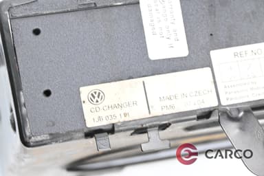 CD чейнджър за VW TOUAREG (7LA, 7L6, 7L7) 3.2 V6 (2002 - 2010)