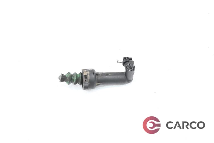 Долна помпа съединител за AUDI A2 (8Z0) 1.4 (2000 - 2005)