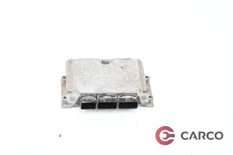 Компютър двигател 8200219588 за RENAULT AVANTIME (DE0_) 3.0 V6 (DE04, DE0T) (2001 - 2003)