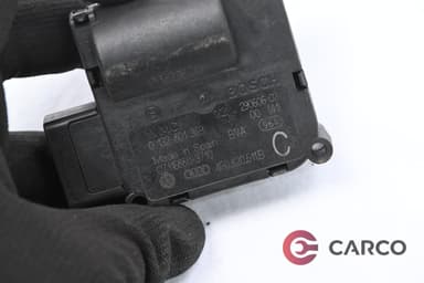 Моторче клапа парно 4F0 820 511 B   C за AUDI A6 Avant (4F5, C6) 2.7 TDI quattro (2005 - 2011)