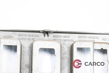 Лайсна около управление климатик 8200751186E1 за DACIA LOGAN EXPRESS (FS_) 1.6 MPI 85 (2009)