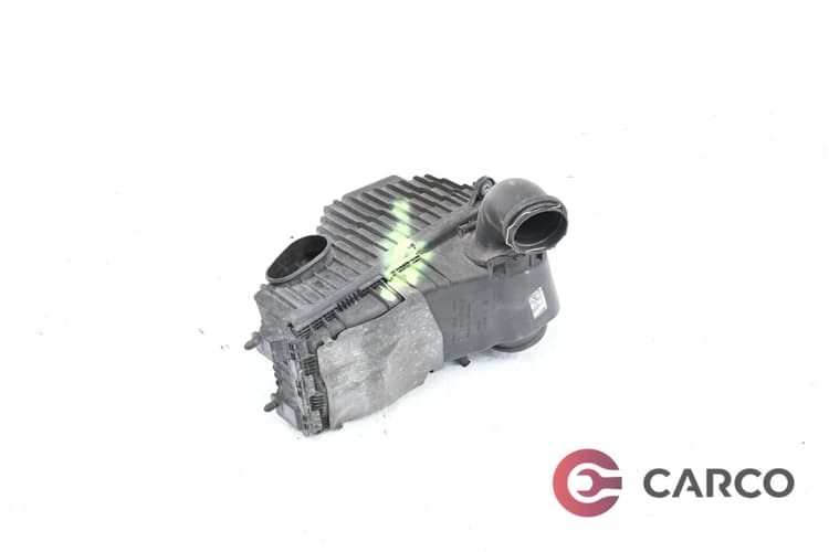 Кутия въздушен филтър дясна за PORSCHE CAYENNE (9PA, 955) Turbo 4.5 (2002 - 2010)