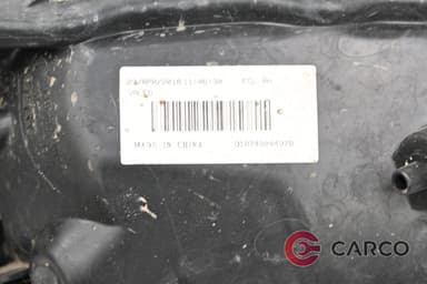 Фар десен за NISSAN JUKE (F15) 1.6 (2010)