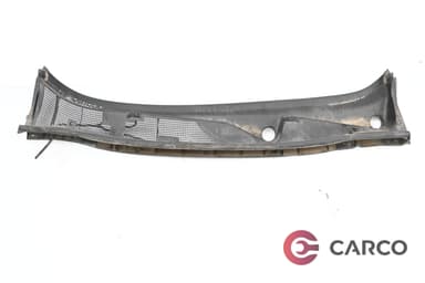 Лайсна под чистачки за NISSAN JUKE (F15) 1.6 (2010)