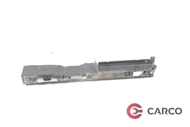 Екстериорна лайсна 4L0 863 527 A за AUDI Q7 (4L) 3.0 TDI (2006 - 2015)