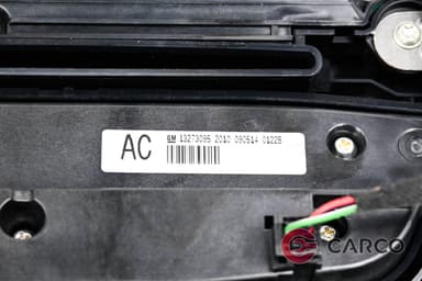 Управление климатроник и мултимедия 13273095 за OPEL INSIGNIA 1.8 Hatchback (2008)