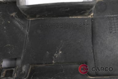 Екстериорна лайсна H3217752AA за RANGE ROVER SPORT (LS) 2.7 D 4x4 (2005 - 2013)