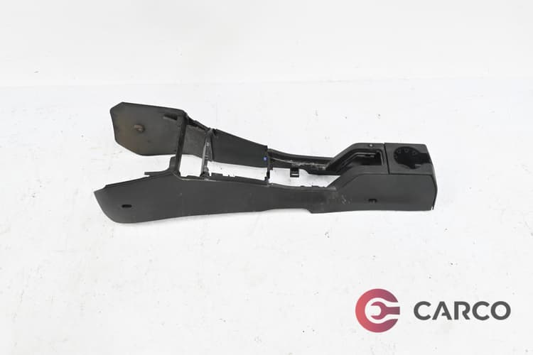Конзола около скоростен лост и ръчна спирачка за OPEL ASTRA H GTC (L08) 1.4 (2005)