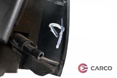 Капаче огледало дясно за RENAULT MEGANE II седан (LM0/1_) 2.0 (2003)