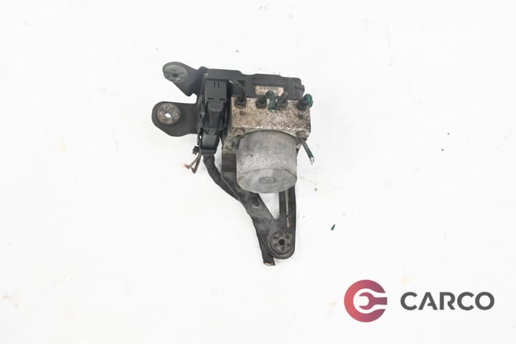 ABS 8200 038 695 за RENAULT MEGANE II Coupé-Cabriolet (EM0/1_) 2.0 (2003 - 2009)