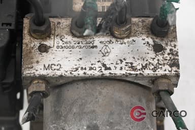 ABS 8200 038 695 за RENAULT MEGANE II Coupé-Cabriolet (EM0/1_) 2.0 (2003 - 2009)