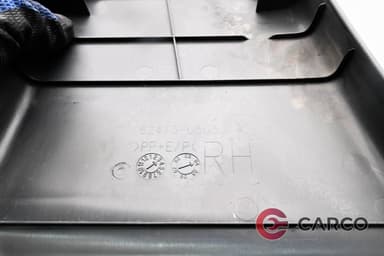 Лайсна Б колонка дясна за TOYOTA AVENSIS Combi (T25) 1.8 (2003 - 2008)