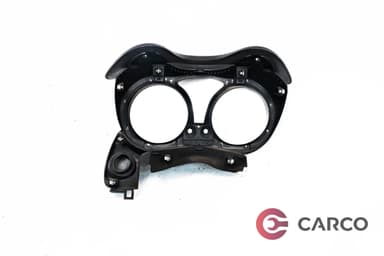 Конзола около километраж за NISSAN JUKE (F15) 1.6 (2010)
