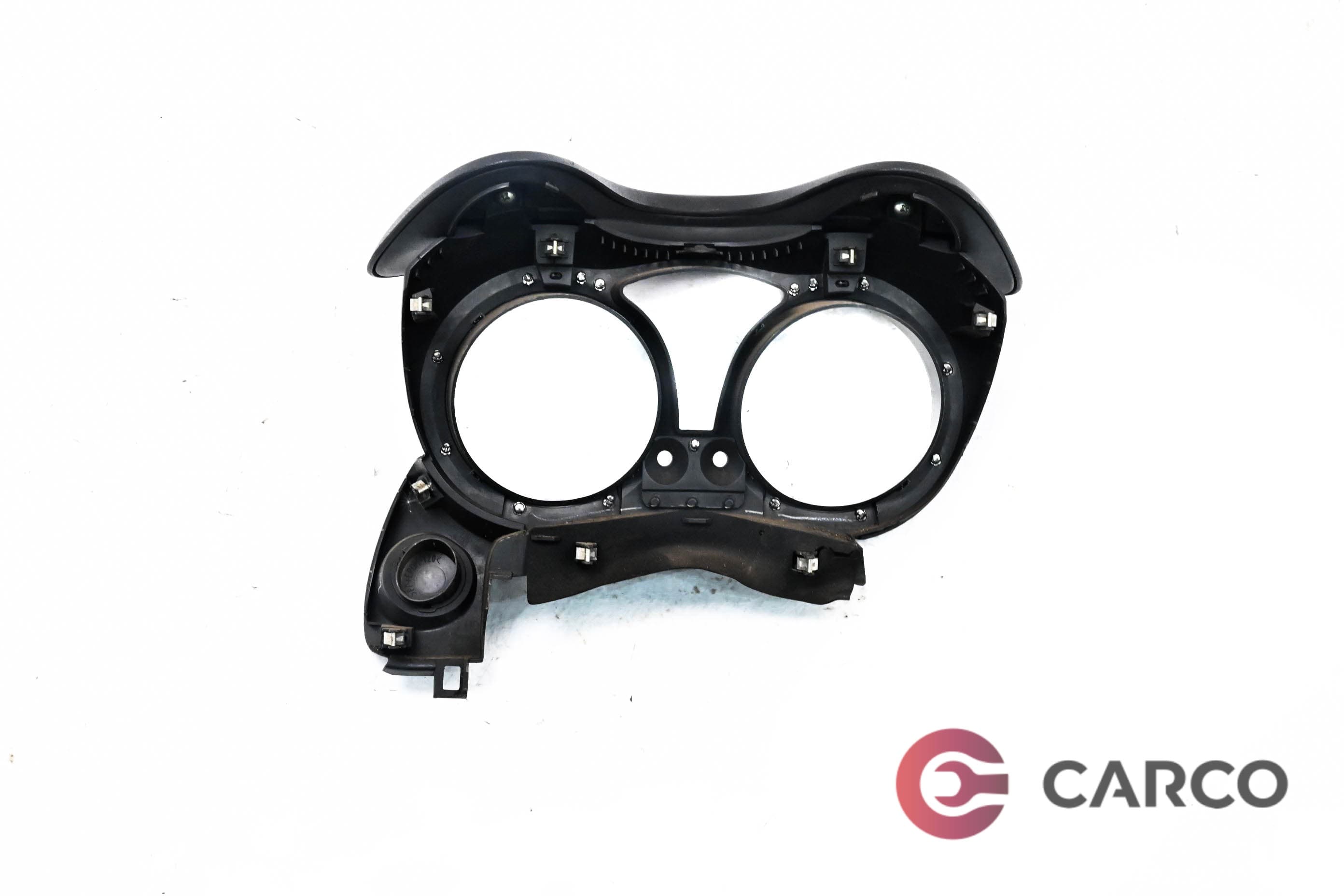 Конзола около километраж за NISSAN JUKE (F15) 1.6 (2010)