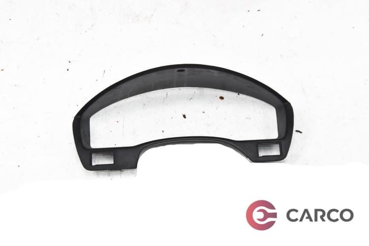 Конзола около километраж за TOYOTA COROLLA Liftback (_E11_) 2.0 D (CE110) (1997 - 2002)
