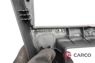 Лайсна около скоростен лост за CITROEN C4 I (LC_) 1.4 16V (2004 - 2011)