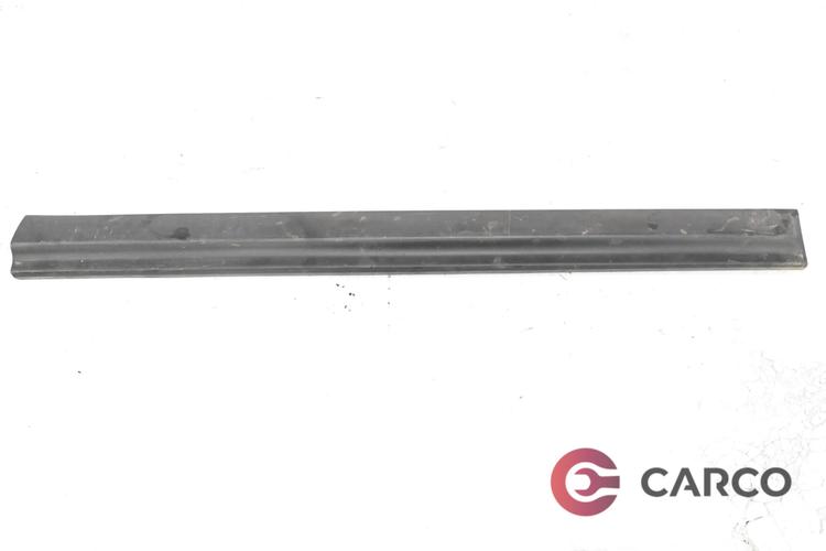 Екстериорна лайсна врата предна дясна за CITROEN C4 I (LC_) 1.4 16V (2004 - 2011)