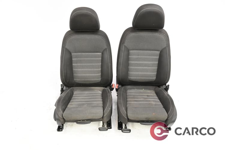 Седалки предни Десен волан за OPEL INSIGNIA Hatchback 2.0 CDTI (2008)