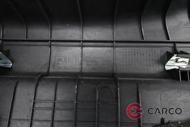Интериорна лайсна вътрешен праг предна дясна за HYUNDAI i30 CW (FD) 1.6 CRDi (2007 - 2012)