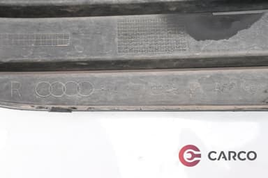 Лайсна около халоген дясна 8K0807682A за AUDI A4 седан (8K2, B8) 2.0 TDI (2007 - 2015)
