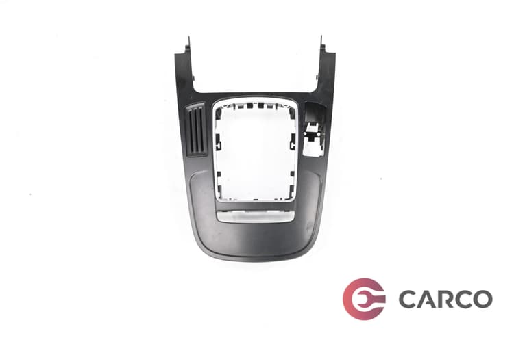 Конзола около скоростен лост 8K0864261 за AUDI A4 седан (8K2, B8) 2.0 TDI (2007 - 2015)