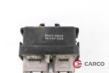 Реле 89547-42010 за TOYOTA RAV 4 I FACELIFT (SXA1_) 2.0 4WD (1994 - 2000)