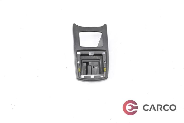 Интериорна лайсна 8 127 853 за RENAULT GRAND SCÉNIC III (JZ0/1_) 1.9 dCi (2009)