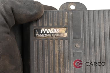 Бушонно табло 10R020093 за NISSAN TERRANO II (R20) 2.4 i 12V 4WD (1992 - 2007)