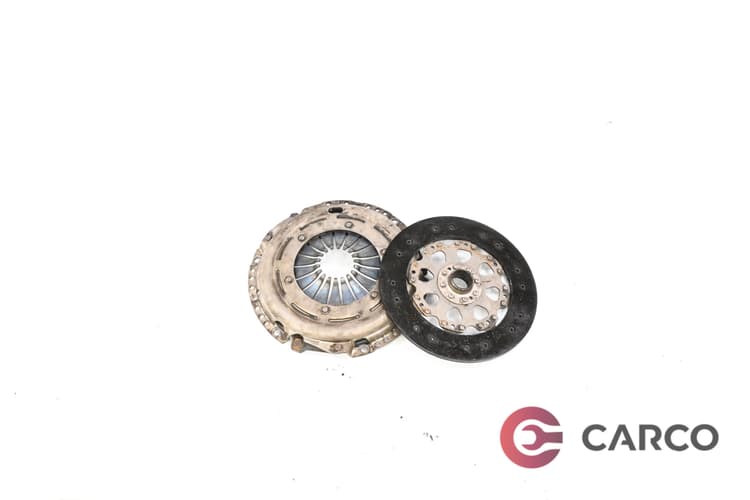 Притискателен и феродов диск за AUDI A4 седан (8K2, B8) 2.0 TDI (2007 - 2015)