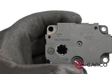 Моторче клапа парно 20170221 70909 0303 за MERCEDES-BENZ E-CLASS (W213) (US) E 220 d (213.004) (2016)