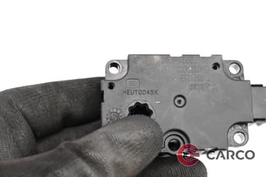 Моторче клапа парно 20170221 70909 0707 за MERCEDES-BENZ E-CLASS (W213) (US) E 220 d (213.004) (2016)