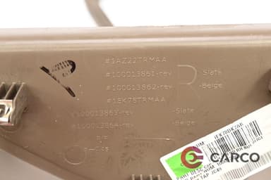 Капак арматурно табло десен за DODGE JOURNEY 2.0 CRD (2008)