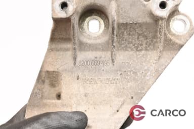 Конзола 8200 669 495 за RENAULT MEGANE SCÉNIC III Facelift (JZ0/1_) 1.5 dCi (2009)