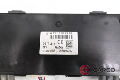 Усилвател антена 221 820 79 89 за MERCEDES-BENZ S-CLASS седан (W221) S 320 CDI (221.022, 221.122) (2005 - 2013)
