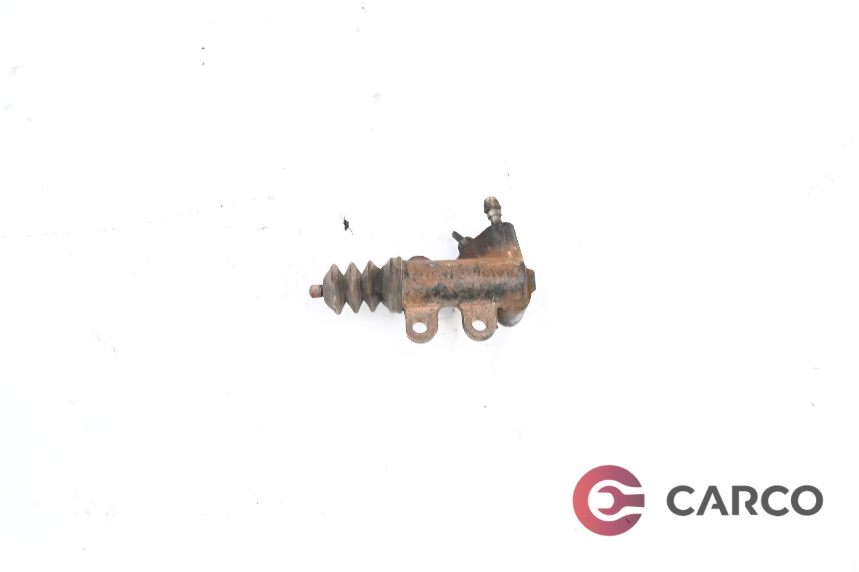 Долна помпа съединител за TOYOTA YARIS Facelift (SCP9_, NSP9_, KSP9_, NCP9_, ZSP9_) 1.0 VVT-i (2005)
