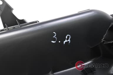 Интериорна лайсна праг задна дясна 1776900601 за MERCEDES-BENZ A-CLASS Saloon (V177) A 180 (2019)