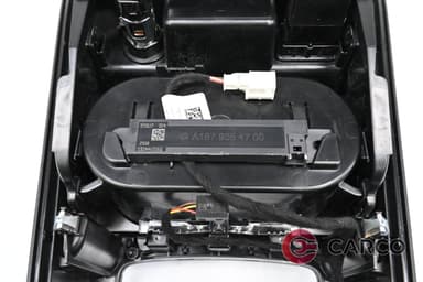 Лайсна централна конзола с поставка чаши за MERCEDES-BENZ A-CLASS Saloon (V177) A 180 (2019)