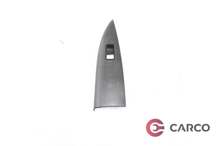 Лайсна около панел копче ел стъкло предно дясно за MAZDA 6 Station Wagon Facelift  (GY) 2.0 (2002 - 2007)