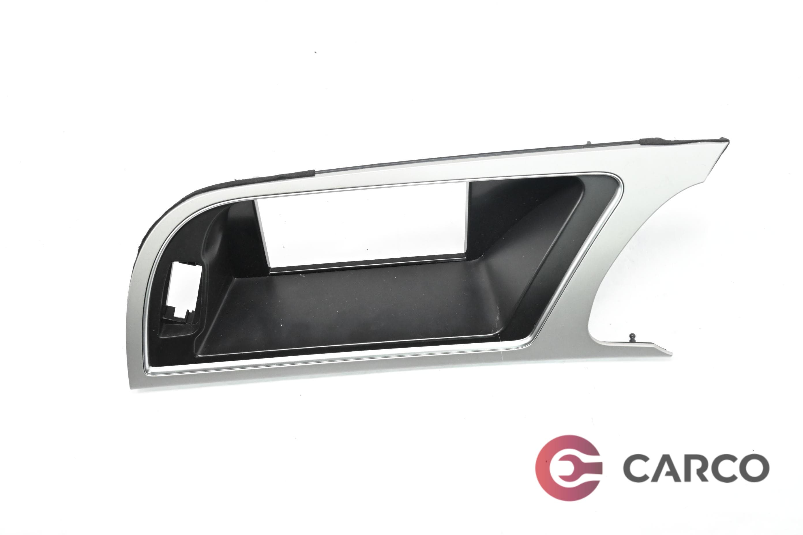 Лайсна около мултимедия за AUDI A5 кабриолет (8F7) 2.0 TFSI quattro (2009)