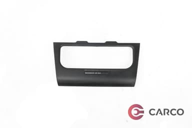 Интериорна лайсна около пепелник за VW GOLF VI (5K1) 1.2 TSI (2008 - 2013)