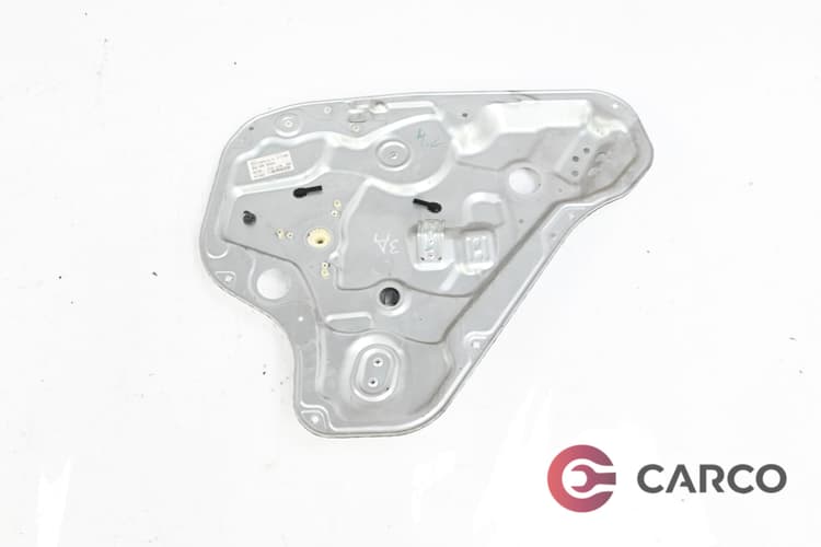 Стъклоповдигач заден десен с панел врата за HYUNDAI i30 CW (FD) 1.6 CRDi (2007 - 2012)