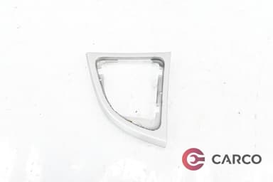 Лайсна около скоростен лост за BMW 1 (E87) 118 d (2003 - 2013)