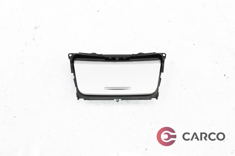 Пепелник за BMW 1 (E87) 118 d (2003 - 2013)