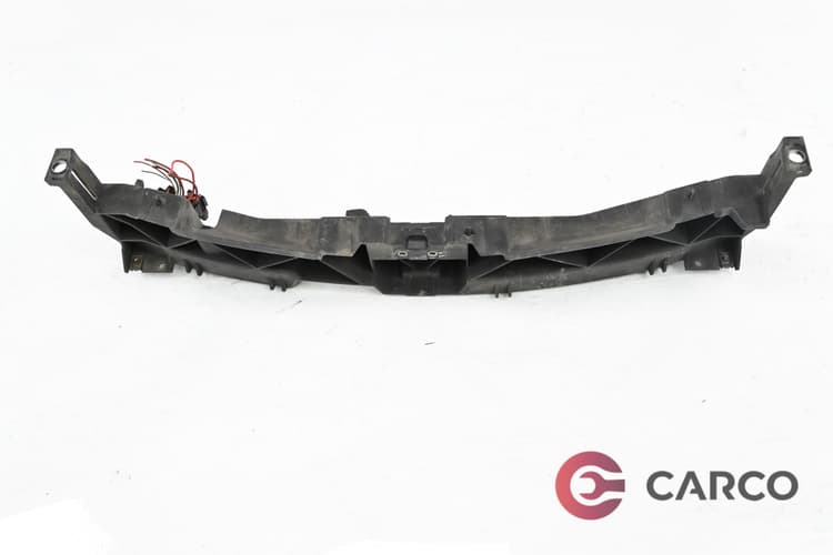 Държач предна броня за CITROEN C3 Picasso 1.4 VTi 95 (2009)